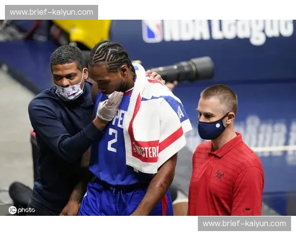 伊巴卡vs:从篮下禁飞区到人生无界限的终极博弈 伊巴卡vs:从篮下禁飞区到人生无界限的终极博弈